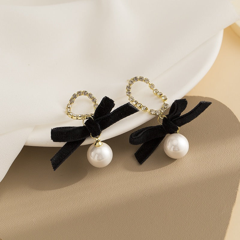 Black bow pearl long earrings, fashionable and elegant, light luxury mosquito coil ear clip