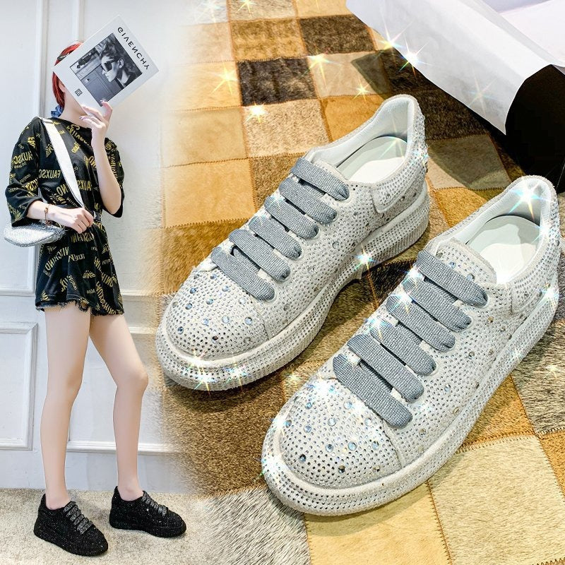 Autumn new full diamond sponge cake thick sole sports and leisure shoes, popular on the internet with leather surface women's single shoe trend