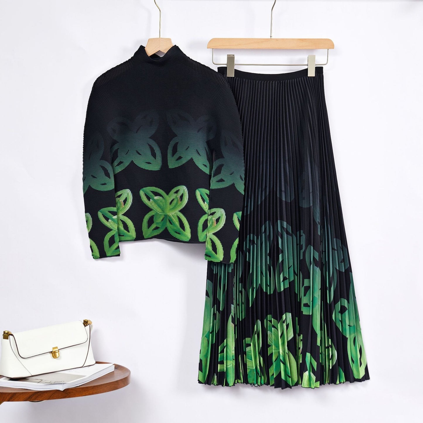 Spring Autumn New Folded Half Skirt Small Design Hundred Fold Skirt Slim Fit Top